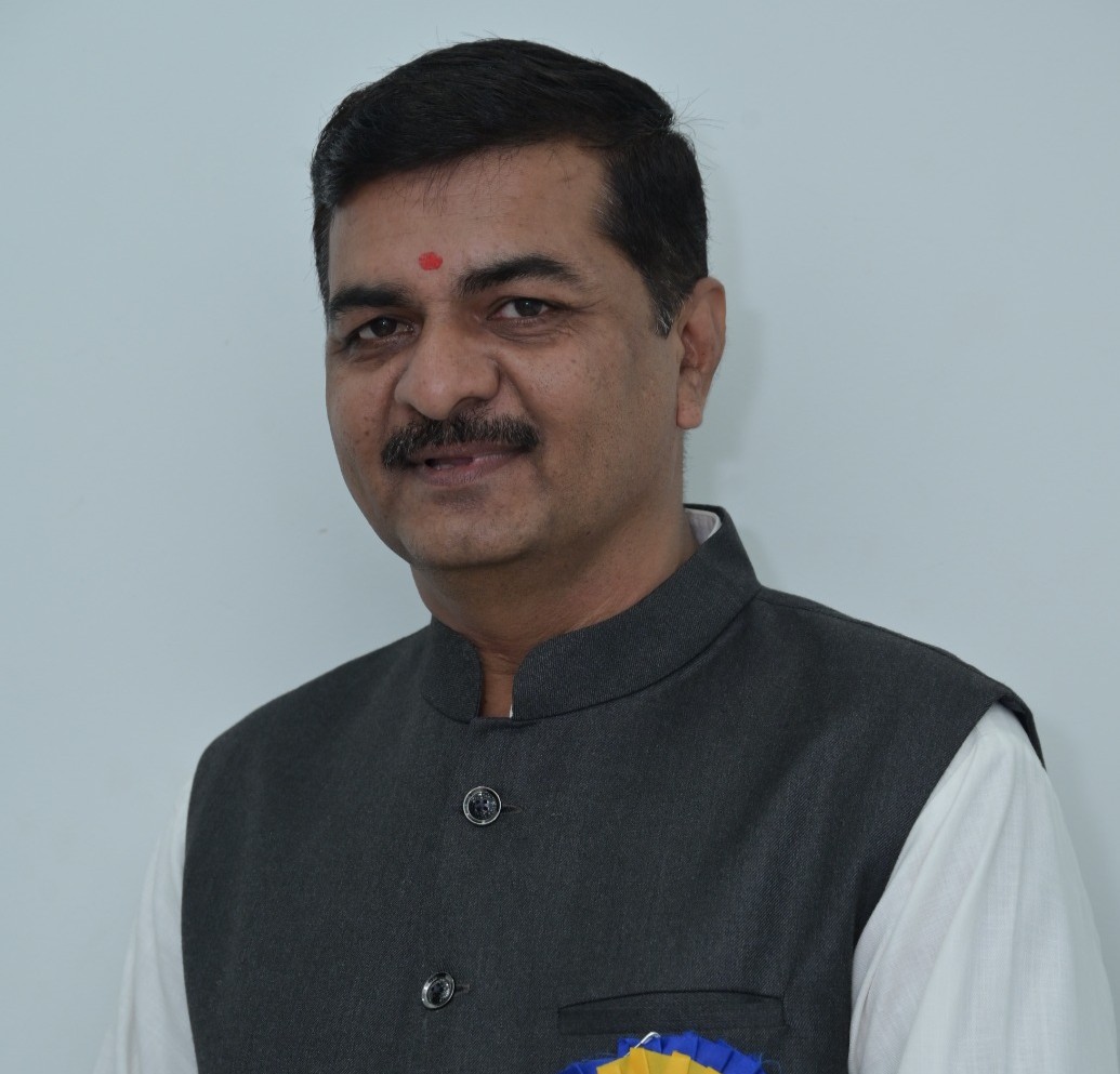 શ્રી હરેશભાઈ મોહનભાઈ સોજીત્રા